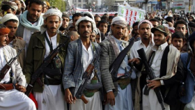 Yemeníes marchan en apoyo a Ansarolá ante agresión saudí