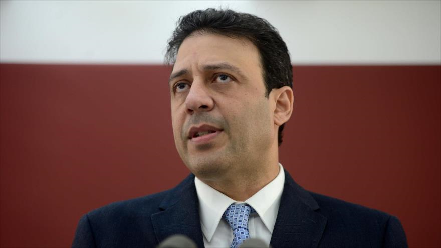 El secretario de la gobernación de Puerto Rico, Víctor Suárez.
