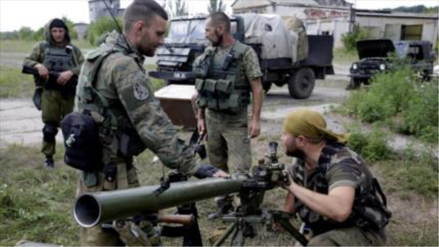 Soldados ucranianos en un puesto de control en la región de Zaytseve, ubicada en Donetsk, 29 de julio de 2015