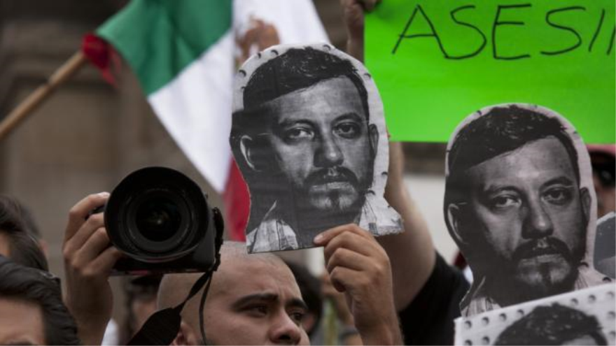 Protestas contra el asesinato del fotoperiodista mexicano Rubén Espinosa Becerril en México. 2 de agosto de 2015