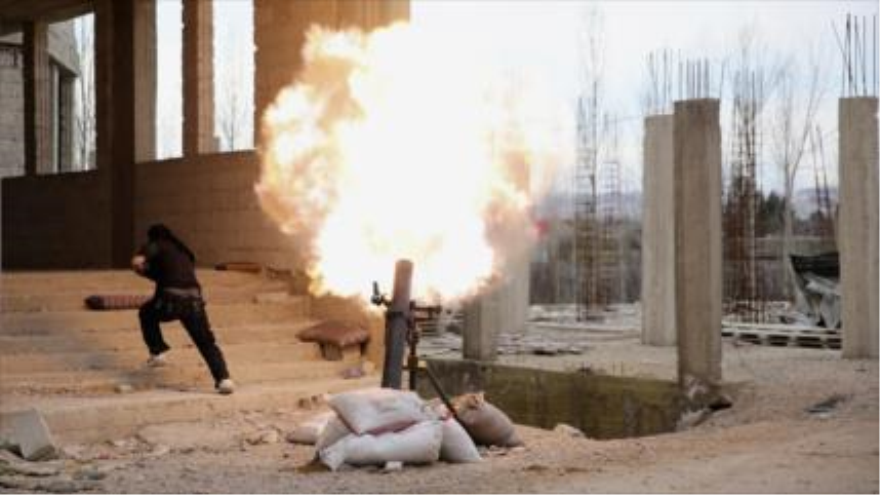 Lanzamiento de proyectiles de mortero por los terroristas en Siria.