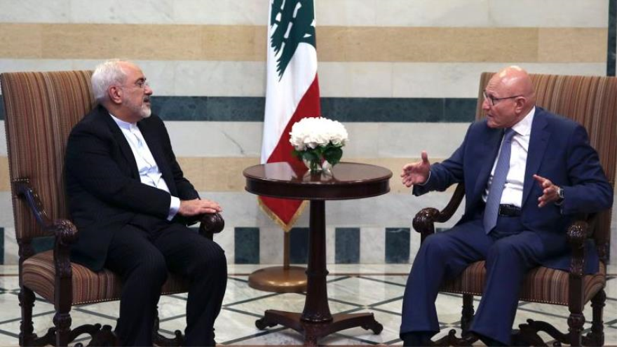 El canciller iraní, Mohamad Yavad Zarif, se reúne con el premier libanés, Tammam Salam, en Beirut, capital libanesa. 11 de agosto de 2015