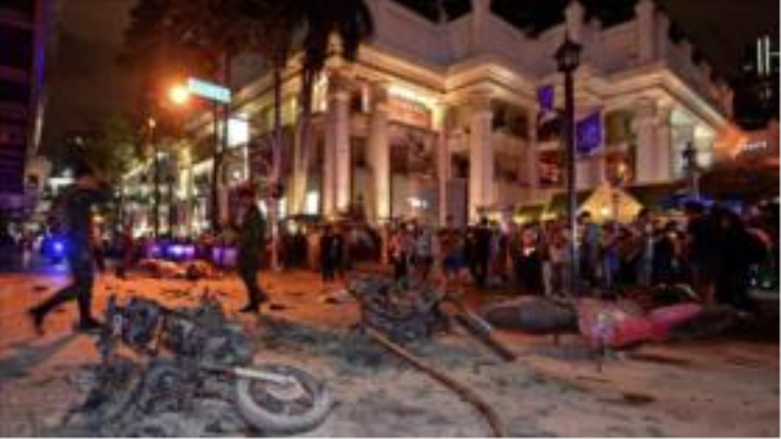 16 muertos y 80 heridos por estallido de una bomba en capital tailandesa (+Video)