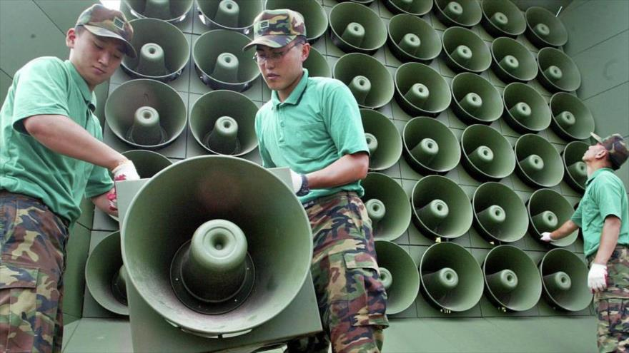 Altavoces en la frontera entre Corea del Sur y Corea del Norte.