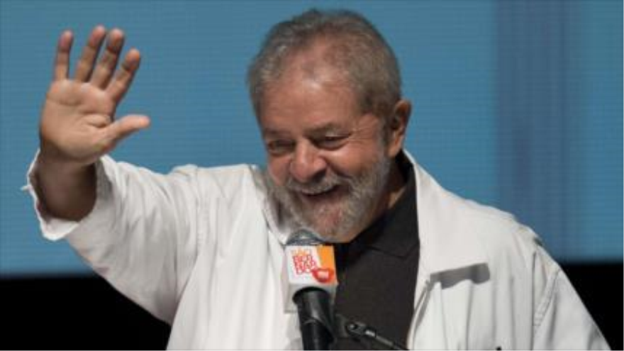 El expresidente de Brasil Luiz Inácio Lula da Silva en un acto en Sao Bernardo do Campo, en Sao Paulo, sudeste de Brasil, 29 de agoto de 2015.
