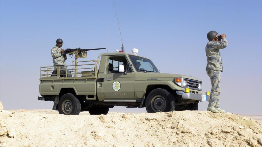 Una patrulla del Ejército saudí en la frontera con Yemen