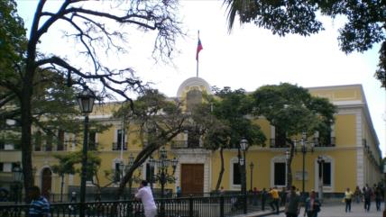 Venezuela rechaza ‘grosero injerencismo’ de España y el Reino Unido