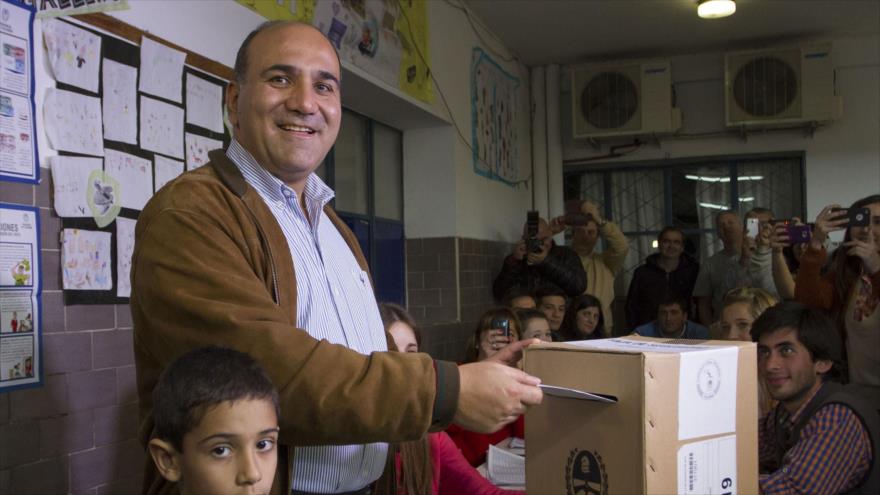 Nuevo gobernador de la provincia de Tucumán, en el noroeste de Argentina, Juan Manzur, del Frente para la Victoria (FpV) 23 de agosto de 2015.