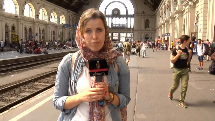 Refugiados engañados por ser traslados en campo cerca de Budapest