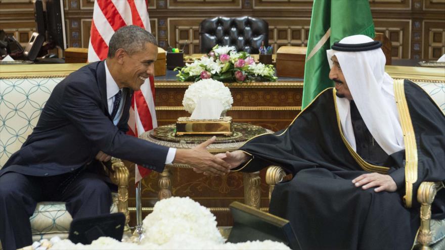 El presidente de EE.UU., Barack Obama (izqda.), y el rey saudí, Salman bin Abdulaziz Al Saud, 27 de enero de 2015, Riad
