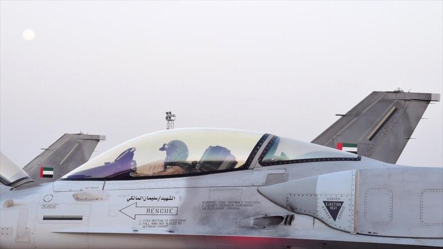 Un avión de combate emiratí tras realizar ofensiva contra la nación yemení