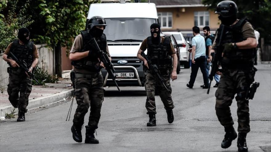 Soldados turcos desplegados en la región suroriental del país.