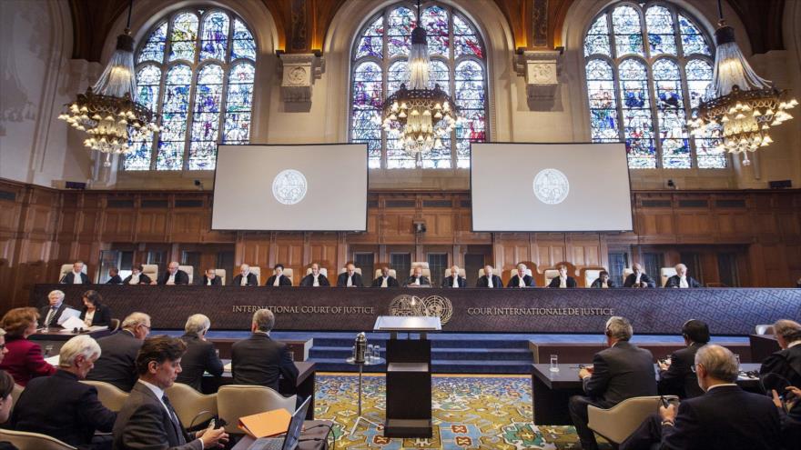 Miembros de la CIJ durante fase oral de alegatos sobre su competencia respecto al litigio Chile-Bolivia.