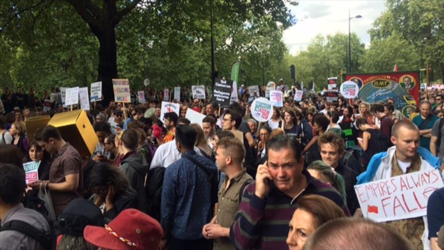 Manifestantes en Londres a favor de la acogida a los solicitantes de asilo, 12 de septiembre de 2015.