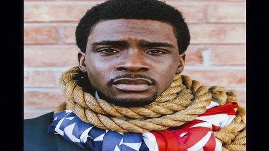 En esta foto se puso un traje formal.