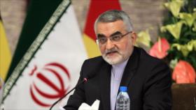 Boruyerdi asegura que Irán seguirá adelante con su programa de misiles