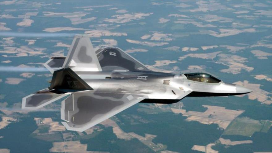 El avión de caza de quinta generación F-22 Raptor.