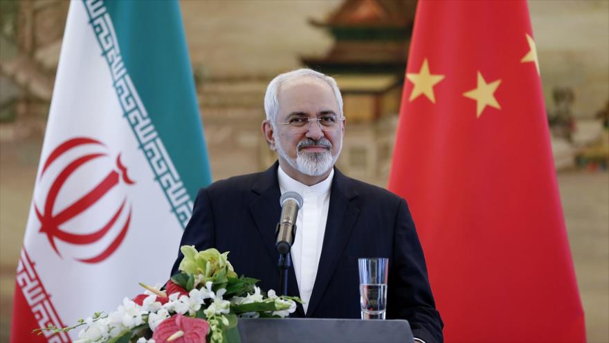El ministro de Asuntos Exteriores de Irán, Mohamad Yavad Zarif, durante su visita a China, 15 de septiembre de 2015.