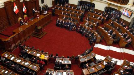 Congreso de Perú se opone a Humala y a empresa canadiense