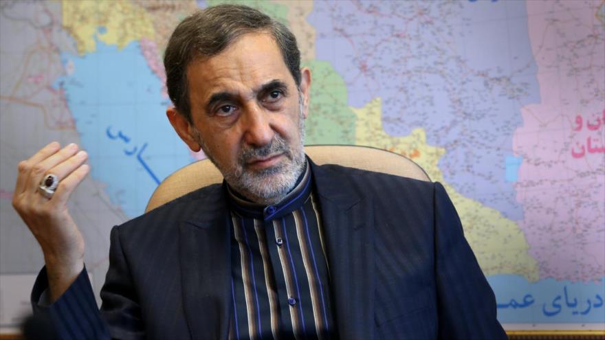 El director del Centro de Estudios Estratégicos del Consejo de Discernimiento del Sistema de la República Islámica de Irán, Ali Akbar Velayati.