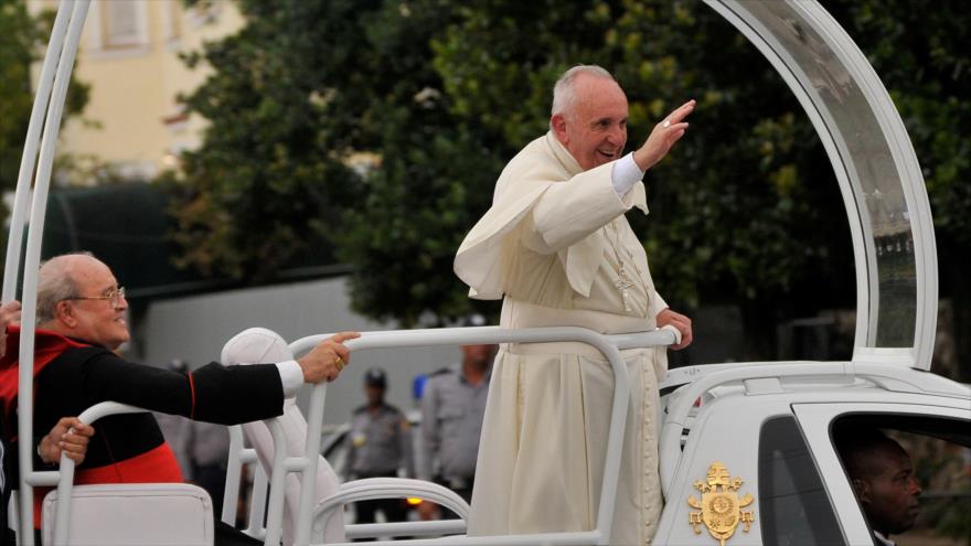 El papa Francisco a su llegada a La Habana, la capital cubana, 19 de septiembre de 2015.
