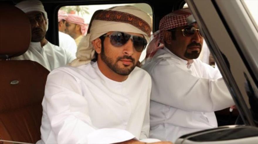 Rashed bin Mohamad bin Rashed Al-Maktum, El hijo mayor del jeque y gobernador del emirato de Dubaí.
