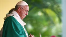 Papa urge a impedir otro fracaso en diálogos de paz de Colombia