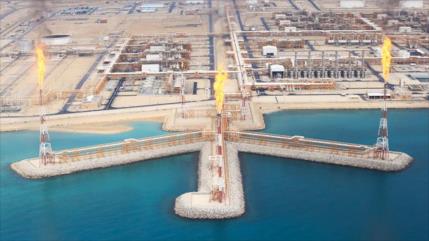 Irán y Omán firman acuerdo para construir un gasoducto submarino