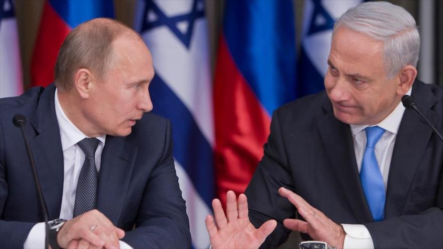 Primer ministro israelí, Benyamin Netanyahu (dcha.), y el presidente de Rusia, Vladimir Putin.