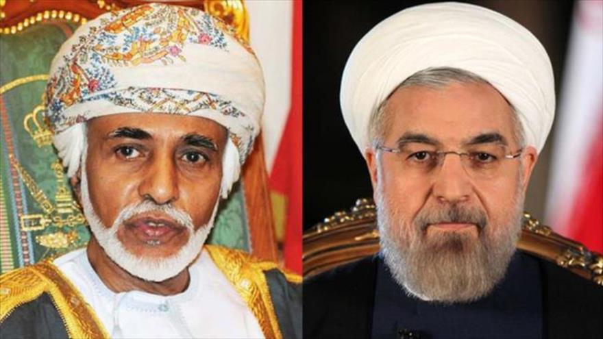 El presidente iraní, Hasan Rohani (drcha), y el rey de Omán, el sultán Qabus bin Said Al Said.