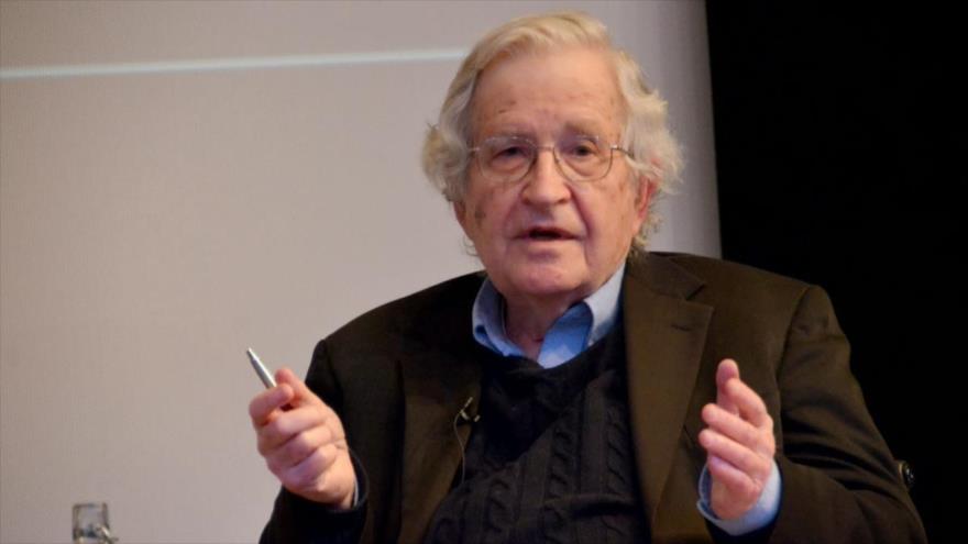 El reputado analista político Noam Chomsky.