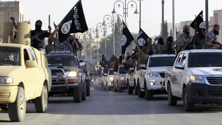 Un convoy militar de los terroristas de EIIL (Daesh, en árabe).