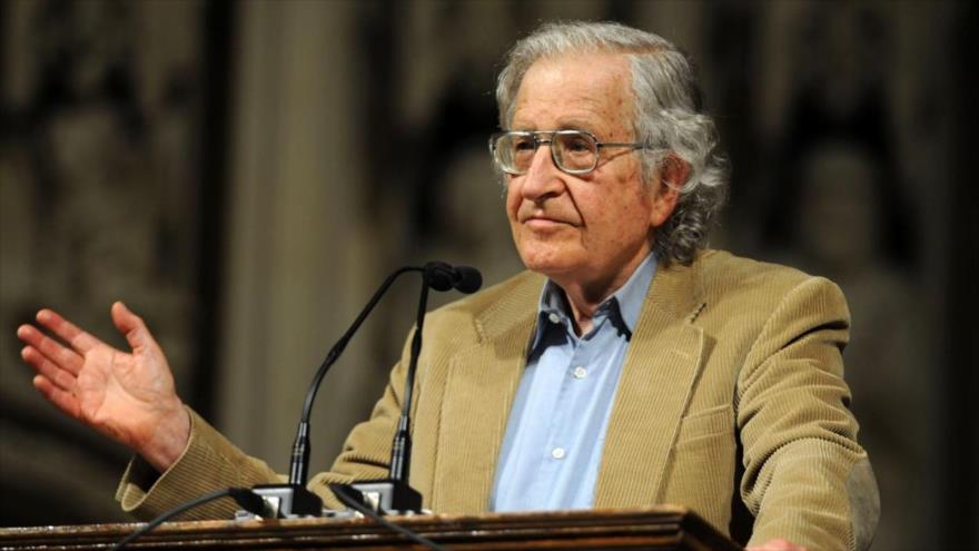 El reputado analista político estadounidense Noam Chomsky.