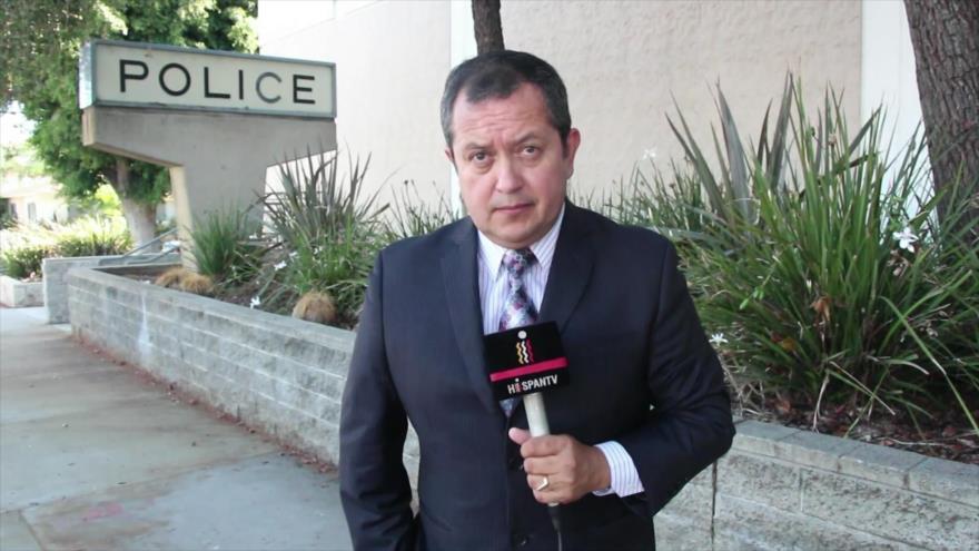 Policías de California dan golpiza a un menor de edad