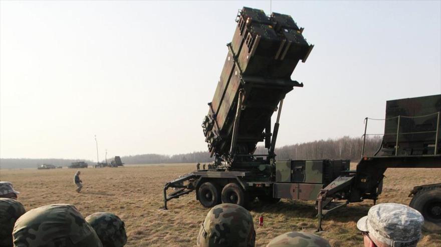 OTAN establece una base del escudo antimisiles en Polonia.