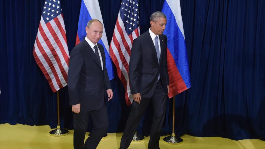 El presidente ruso, Vladimir Putin (izda) y su par estadounidense, Barack Obama, antes de una reunión bilateral en Nueva York. 28 de septiembre de 2015.