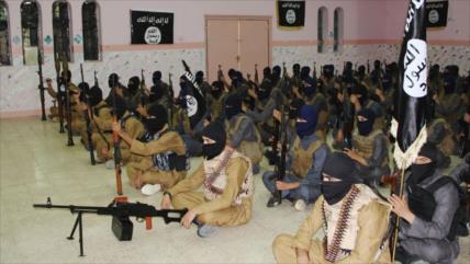 Daesh prohíbe reunión de más de tres personas en Mosul