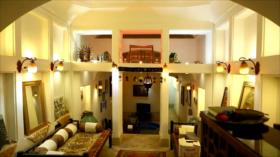 1. El Festival Intl. de Fayr 2. Casa histórica en Yazd…