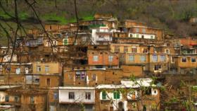 Irán - 1. Atracciones de Aras 2. Robocup 3. Montañas de Teherán 4. Aspectos de Irán: El caravasar de Ganyali Jan