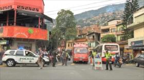 Portada - Colombia : La pobreza crónica inunda la vida urbana