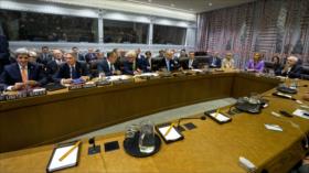  Canciller de Irán y G5+1 abordan aplicación del JCPOA 