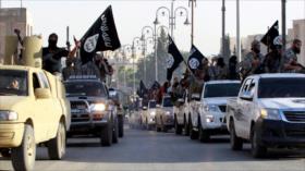 Terroristas de Daesh huyen de Siria a Irak por bombardeos rusos