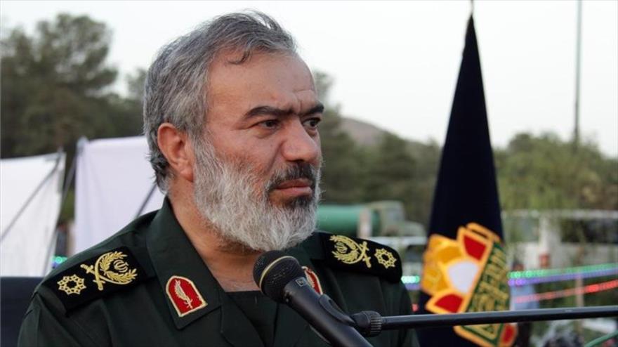 El comandante de la Fuerza Naval del CGRI, el contralmirante Ali Fadavi.
