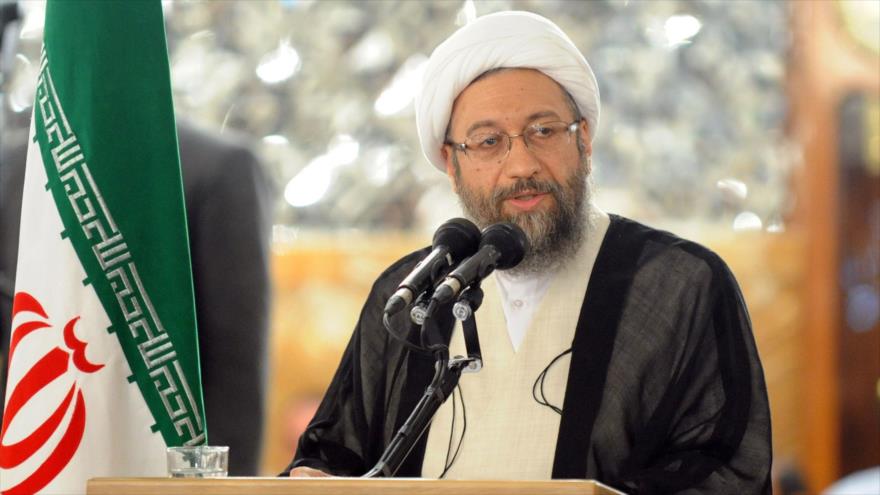 El presidente del Poder Judicial de Irán, el ayatolá Sadeq Amoli Lariyani.