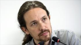 Líder de podemos llama “cobarde” al Gobierno de Hollande