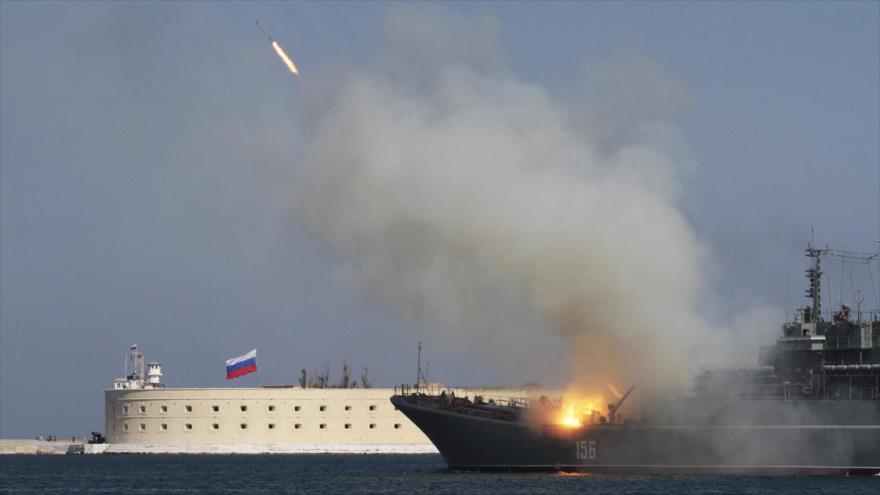 Buques rusos lanzan 26 misiles de crucero contra posiciones de Daesh en Siria