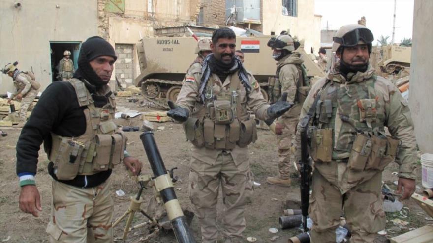 Fuerzas iraquíes durante una operación contra EIIL en la ciudad de Al-Ramadi.