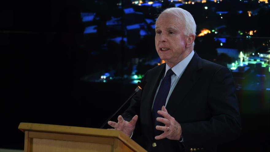 El senador republicano de EE.UU., John McCain.