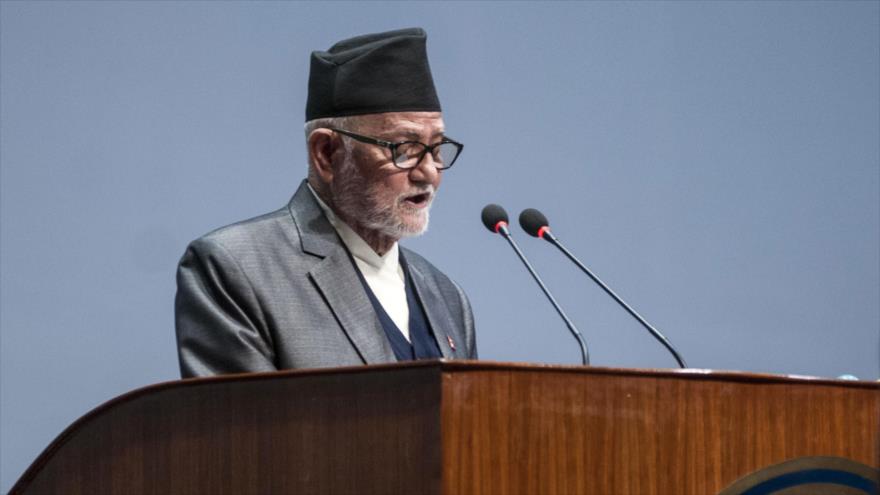 Sushil Koirala, el primer ministro saliente de Nepal. 