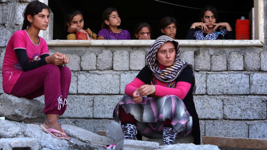 Niñas y mujeres izadíes en Irak.